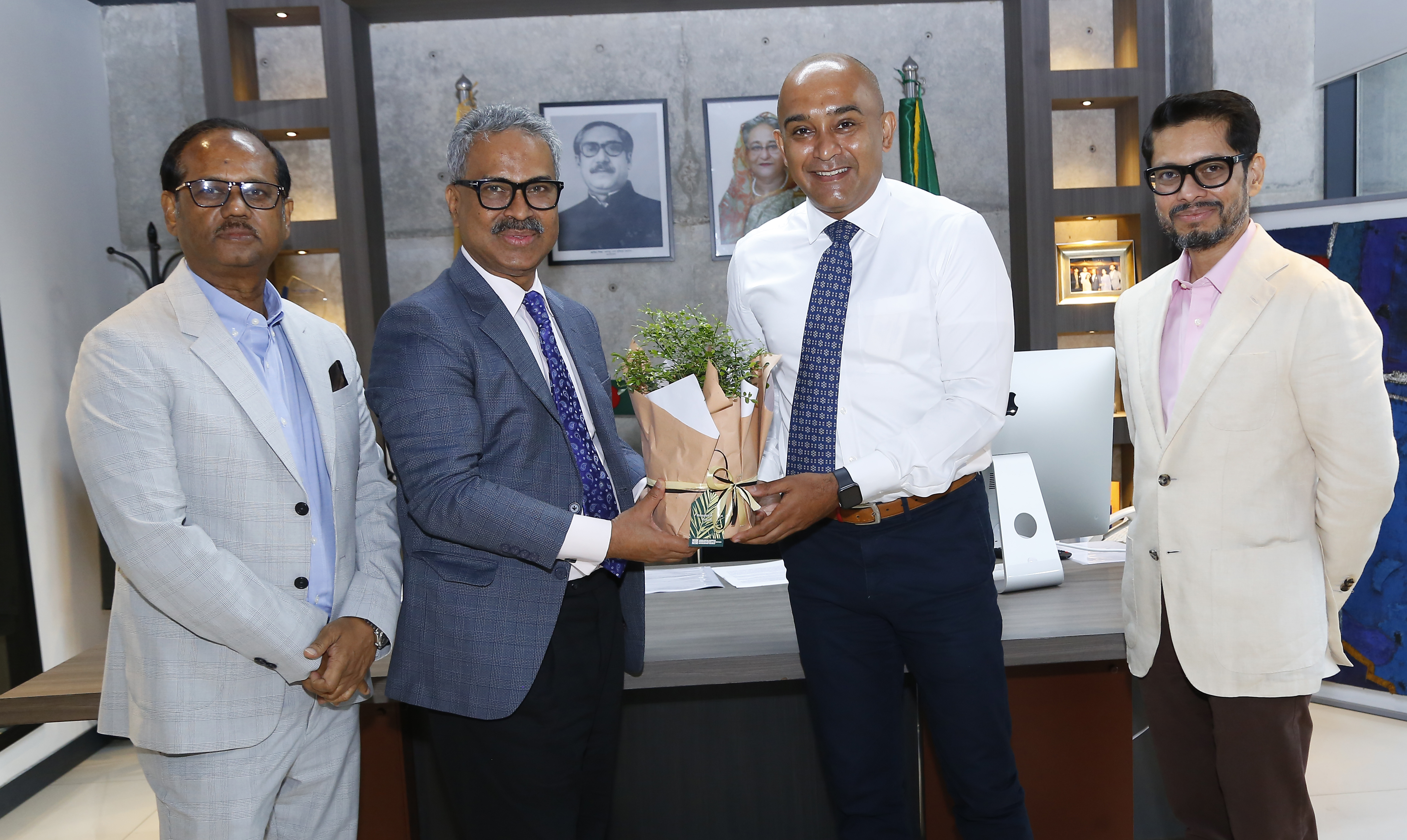 Resident Representative (Asia and Pacific Department) of International Monetary Fund (IMF), Jayendu De, paid a courtesy visit to BGMEA President Faruque Hassan and expressed the willingness of IMF to support the development activities in the apparel secto