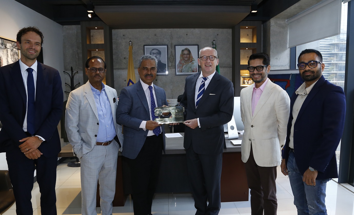 Newly appointed Ambassador of Netherlands to Bangladesh, Anne Gerard van Leeuwen, paid a courtesy call on BGMEA President Faruque Hassan. BGMEA Vice President Shahidullah Azim, Vice President Miran Ali and Director Md. Mohiuddin Rubel were also present du